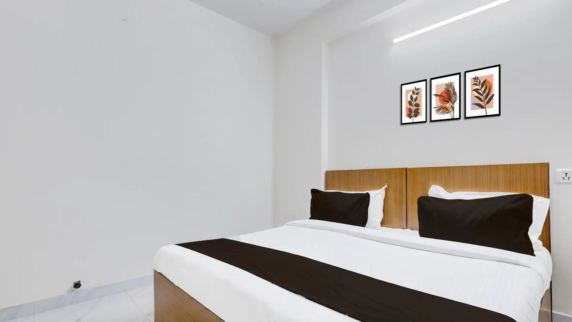 Super Hotel O Divine Stay Гургаон