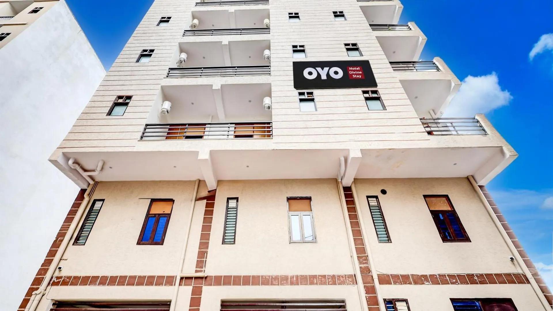 ***  Super Hotel O Divine Stay Гургаон Индия