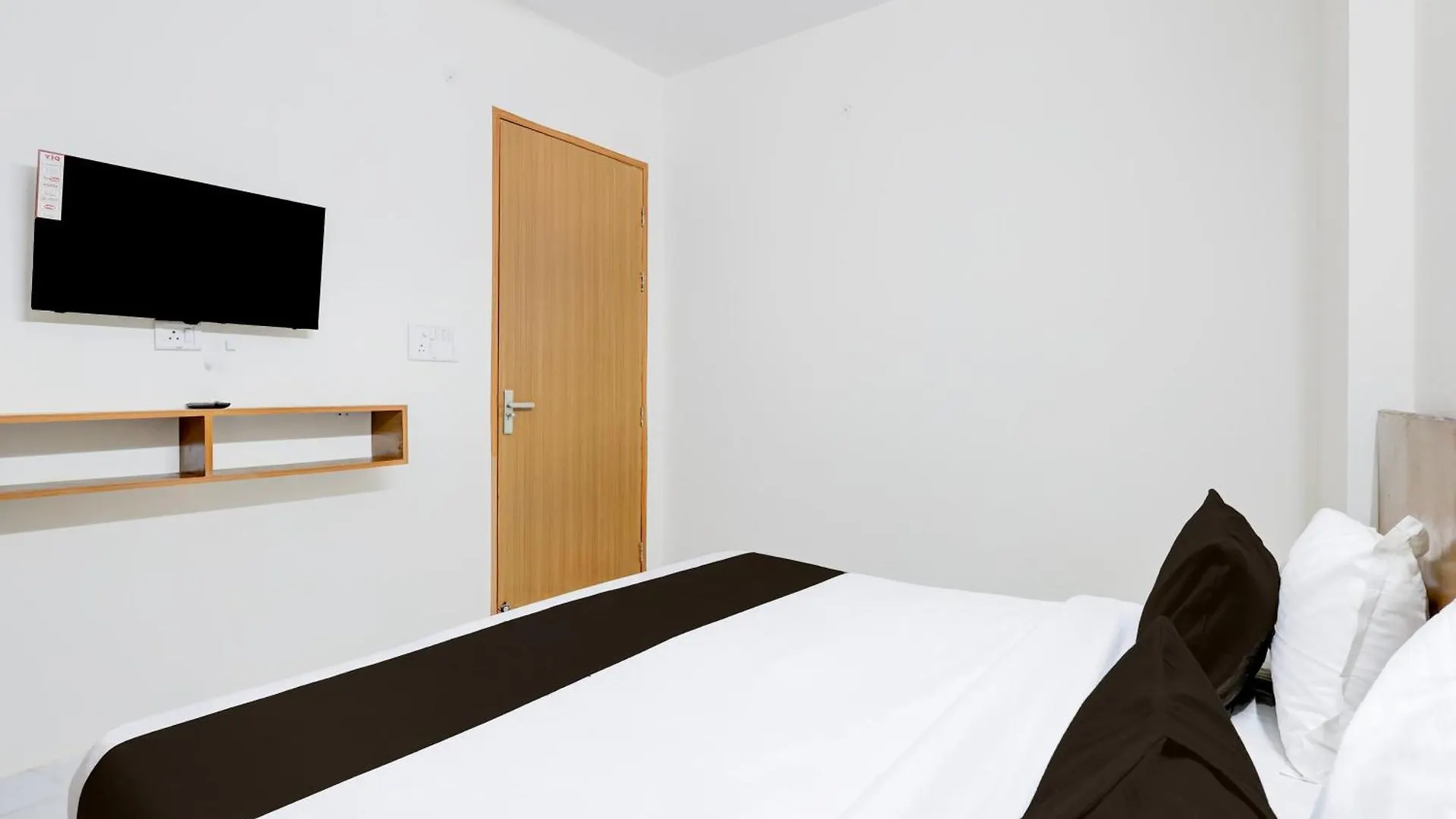 Super Hotel O Divine Stay Gurgaon 3*,