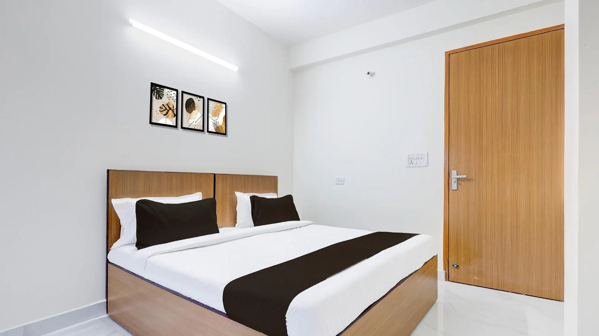 Super Hotel O Divine Stay Gurgaon