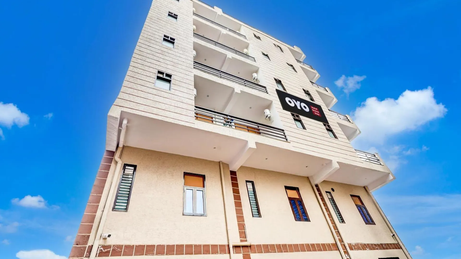 Super Hotel O Divine Stay Gurgaon